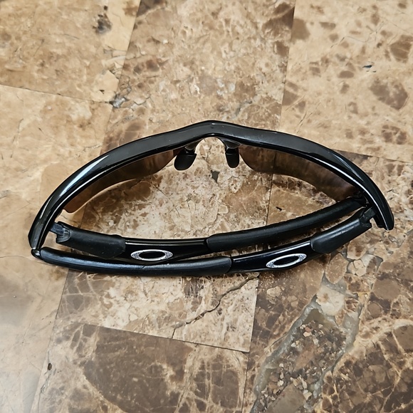 COPY - Oakley sunglasses - Picture 3 of 3